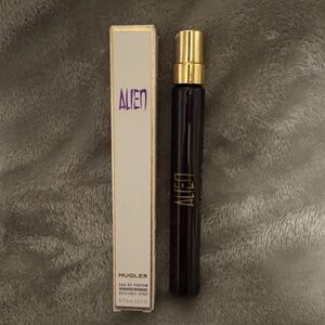Mugler Alien Fragrance with Gold Accents travel spray 10 ml